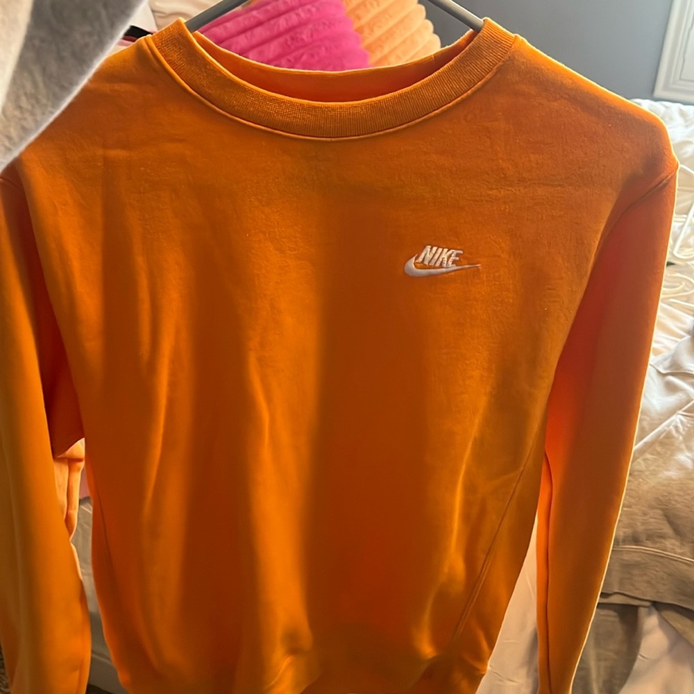 orange nike sweatshirt